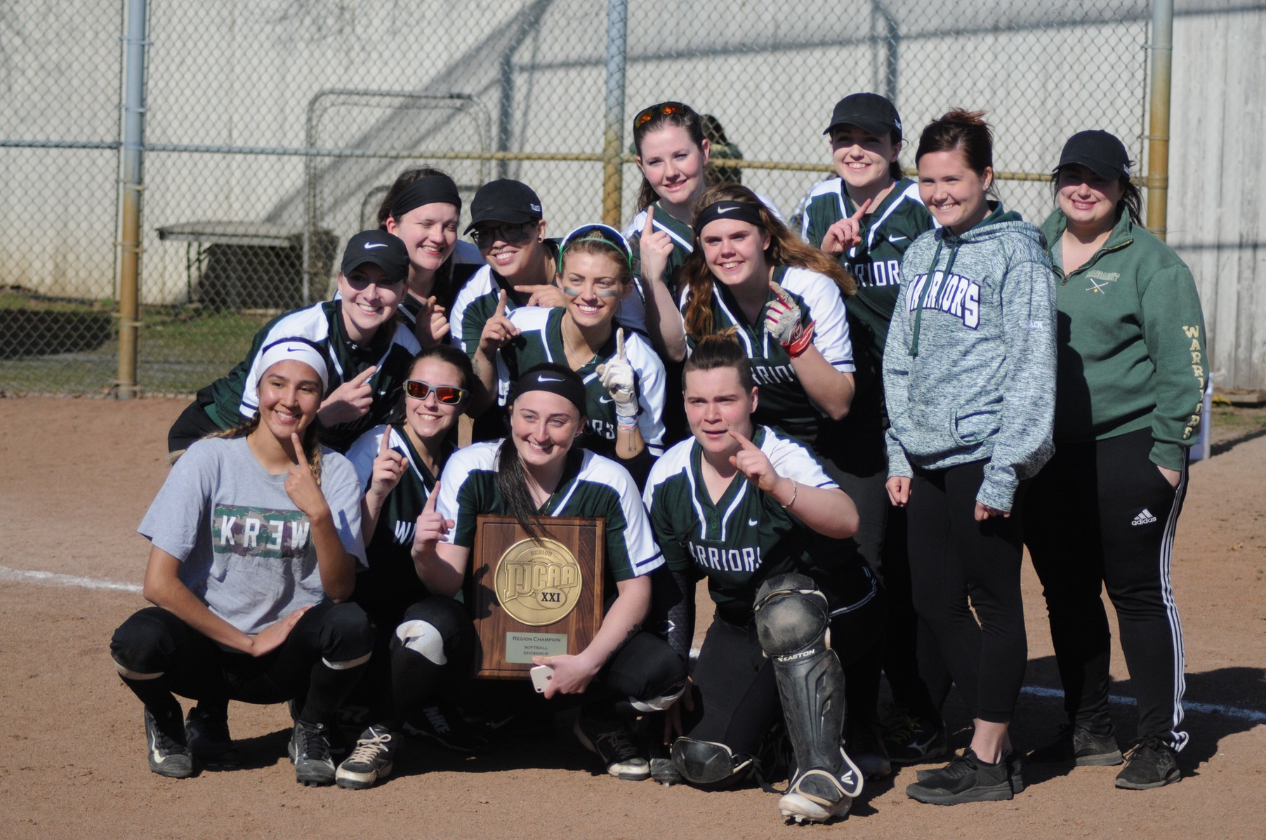Softball Sweeps Northern Essex to Capture Region 21 Title