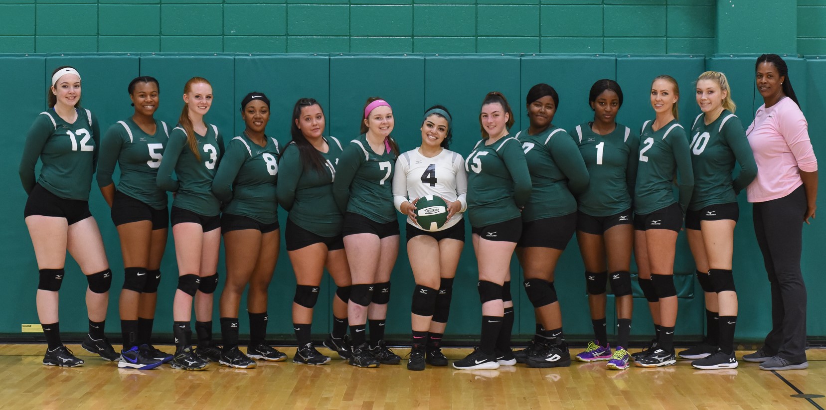 Volleyball’s Historic Season Ends at District Tourney
